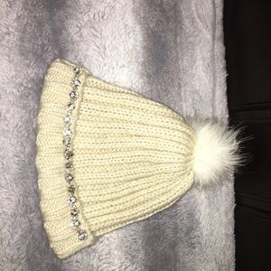 Kaki colored beanie